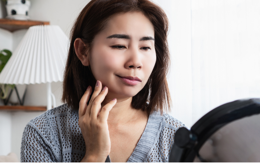 Méo miệng, lệch mặt về một bên là biểu hiện của liệt dây thần kinh số 7